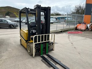 CHARIOT ÉLÉVATEUR ÉLECTRIQUE ERP25VL abordable d'occasion bon marché à vendre - Product Image 6