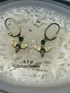 Colección de Pendientes de Plata de Ley Hechos a Mano al por Mayor – Diseños de Hoja de Ramas con Esmeralda y Rubí, Gazela Minimalista, Ángel con Circones - Product Image 2