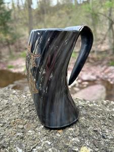 Grand chopes en corne pour les amateurs de bière, de hydromel et d'ale. Chopes en corne viking pour les fêtes médiévales et les événements festifs. - Product Image 5