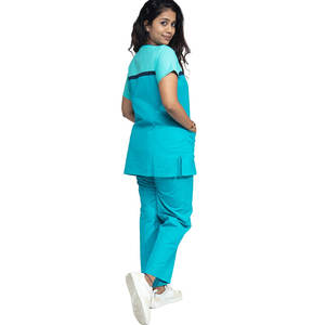 Conjunto de uniforme médico de enfermera verde azulado para mujer, traje de uniforme médico con cuello en V con bolsillos, ropa cómoda de clínica de Hospital de 2 piezas con logotipo personalizado - Product Image 4