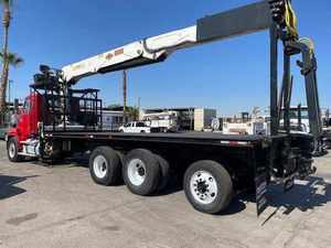 Camion plateau haute performance d'occasion Western Star 4700 Tri Axle 24 pieds, modèle 2014 - 450 CV, 8L, boîte manuelle, prêt à être expédié porte-à-porte - Product Image 5