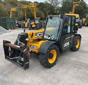 รถยกเทเลแฮนด์เลอร์ JCB 525-60 รุ่นขายดีที่สุด ยกสูง 6 เมตร รับน้ำหนัก 2.5 ตัน เครื่องยนต์ดีเซล ขับเคลื่อน 4 ล้อ ขนาดกะทัดรัด - Product Image 4