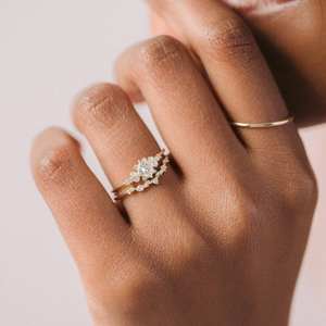 Elegante anillo de diamante certificado IGI chapado en oro de 14 quilates brillo clásico para amantes de la joyería minimalista suministro al por mayor de fiesta de boda - Product Image 6