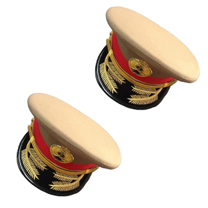 หมวกคลุมหน้าแบบคาดเอวสำหรับการเดินขบวนหมวกแบบกัดหนังสังเคราะห์สีขาวพร้อมสายถักสีทอง - Product Image 4