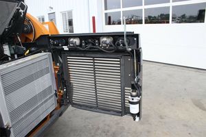 รถตักล้อยางรุ่น TV370B ยี่ห้อ Kubota พร้อมโช้ค KYB ประสิทธิภาพสูง เหมาะสำหรับงานก่อสร้างและฟาร์ม ทนทาน ราคาโรงงาน ขายดี - Product Image 6