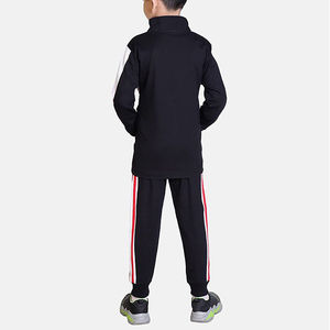 Shorts de sport pour hommes tendance et à la mode, nouvelle conception, taille mi-haute, logo sur le devant, confortables et respirants, ensemble 2 pièces - Product Image 5