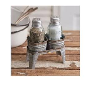 Salière et poivrière en métal vintage, support de couverts faits à la main, ustensiles de cuisine classiques et élégants - Product Image 3