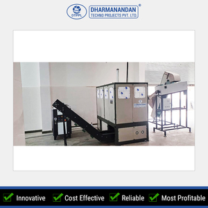 Technologie avancée à haut rendement 1800-2000 bouteilles par heure Machine de moulage par soufflage entièrement automatique à 3 cavités fabriquée en Inde - Product Image 2