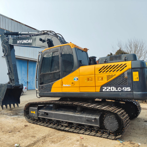 Excavadora de Orugas Hyundai 220LC-9S de Alta Calidad, Usada, Precio Económico, Modelo 2020, 22000 kg, Motor en Buen Estado - Product Image 1