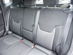 Genial SUV RENEGADE 2021 Usado, 4x4, Transmisión Automática de 9 Velocidades, 180 HP, 2.4L, 14 Velocidades - Product Image 3