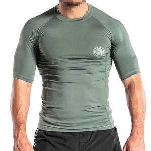 QST Rashguard de Boxeo Unisex Personalizado OEM de Alta Calidad, al por Mayor, Estampado, Elástico, Transpirable, 100% Poliéster para Competición - Product Image 1