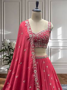DVD LA MARCA ONLINE DVD PREMIUM LEHENGA DISEÑO LEHENGA DETALLES FABRICCHINON WORKEMBROIDERY - Product Image 5