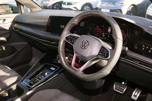 Volkswagen Golf GTI 2024 en parfait état - Product Image 2