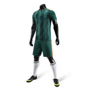 Uniformes de fútbol personalizados para clubes y escuelas, logotipo sublimado del equipo, Jersey y pantalones cortos, tela transpirable, proveedor OEM - Product Image 2
