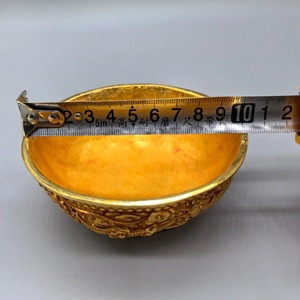 ชามโลหะสีทองดีไซน์เนอร์สไตล์วินเทจงานฝีมือสุดหรูเหมาะสำหรับตกแต่งบ้านแกนกลางและจัดแต่งทรงผมสำหรับงานอีเวนต์จากอินเดีย - Product Image 4