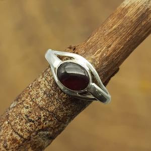 Modern Bohemian 925 Silver <b>Ring</b> <b>Dainty</b> Garnet Gemstone Superior Quality Bezel Setting Artisan Crafted Jewelry for Weddings - Product Image 1