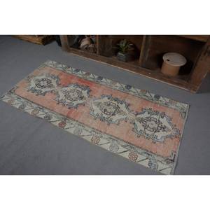 Tapis turc vintage en laine tissée plate rose beige de 2,6x5,9 pieds avec motif patchwork pour les décorations de salon ou le couloir - Product Image 3