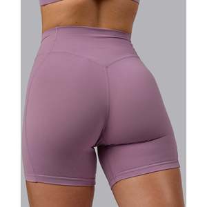 Shorts athlétiques Blaze Ultra High-Rise 6" en Spandex pour femmes - Styles Yoga, Biker et Hot Short avec logo personnalisé à la taille - Product Image 4