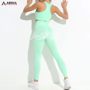 Conjunto de yoga para un estilo de vida activo y entrenamiento físico con material suave y ajuste cómodo para gimnasio y ejercicios al aire libre - Product Image 6