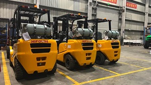 מלגזת בנזין מותג סין הייפון גפ""מ 3000 ק""ג עם גובה הרמה של 3 מטר - Product Image 6