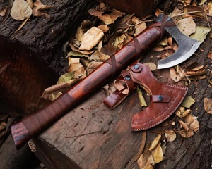 SS Doanh Nghiệp | Viking Raven Rìu Handmade Đẹp Khắc Tro Gỗ Xử Lý Khắc Trên Đầu Với Da Vỏ Bọc Cắm Trại Rìu - Product Image 1