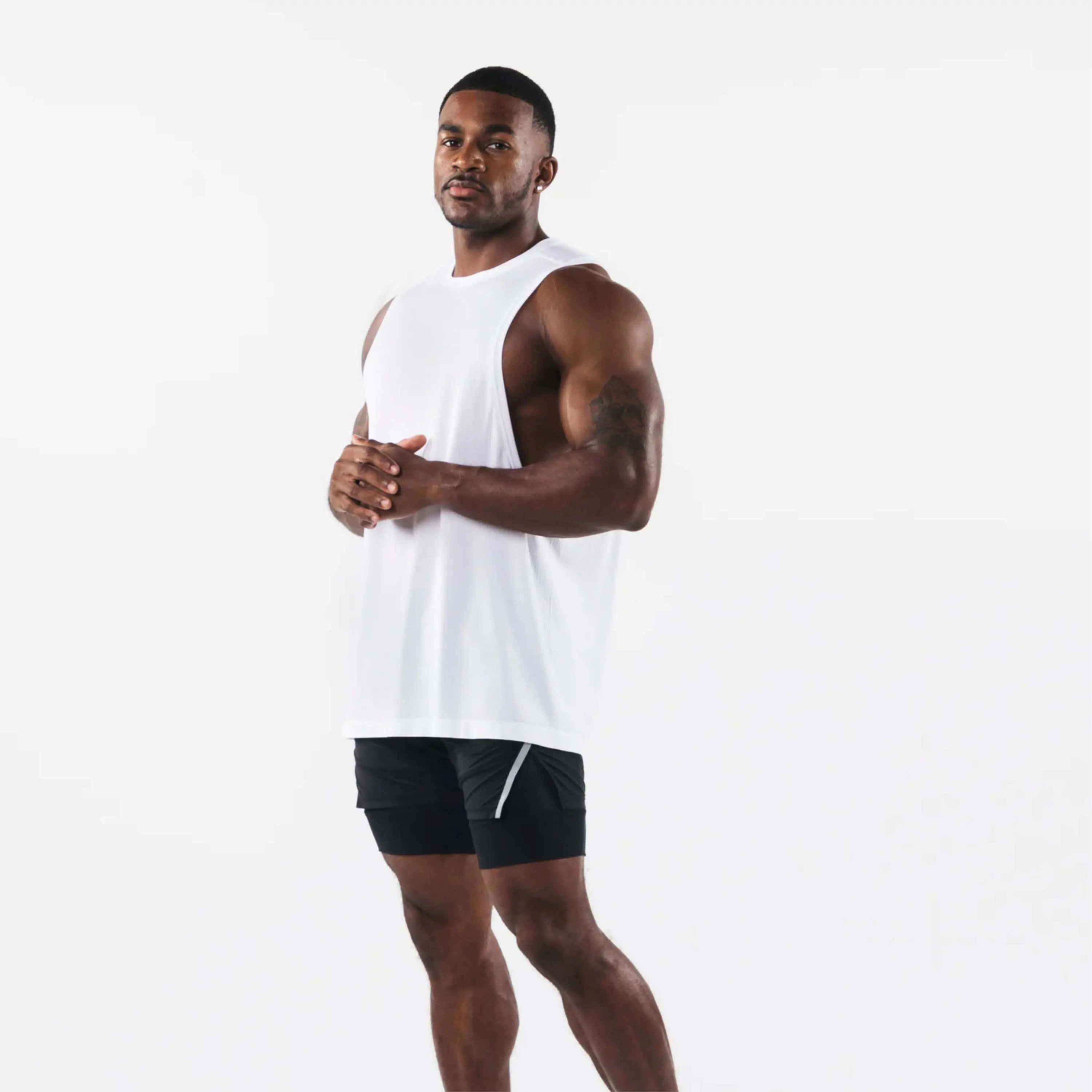 Custom Logo High Quality Fashion White Cotton Men's Workout Stringer Bodybuilding Singlet Fitness Gym Tank Top for Men