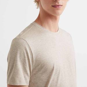 Camiseta entallada de algodón suave, jersey de cuello redondo con adorno acanalado finamente y camiseta con dobladillo de corte recto - Product Image 6