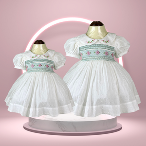 ชุดเดรสเจ้าหญิงสีขาวสำหรับเด็กผู้หญิงอายุ12ปีชุดเดรสปาร์ตี้พร้อมดอกไม้ผลิตจากเวียดนามดีไซน์ใหม่ - Product Image 1