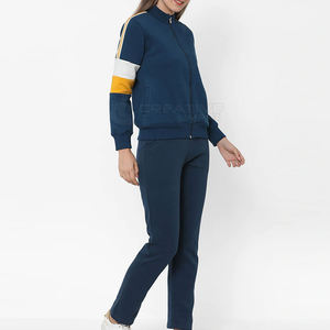 ชุดวอร์มผ้าฟลีซสำหรับผู้หญิงชุดวอร์มลำลองสองชิ้นสำหรับฤดูหนาวเหมาะสำหรับตลาดอากาศหนาว - Product Image 4