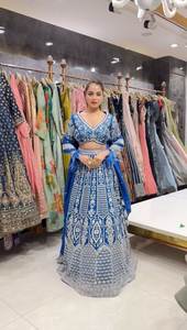 Secuencia de color negro de diseñador pesado con trabajo de bordado Ropa de fiesta de boda Lehenga Choli para mujer Nueva llegada Última pieza - Product Image 4