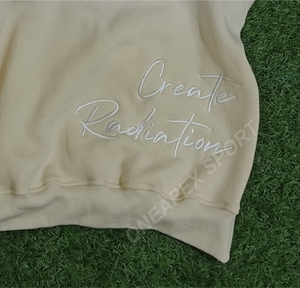 เสื้อฮู้ดดี้โอเวอร์ไซส์ปักโลโก้ Oneapex สำหรับผู้ชาย แฟชั่นสตรีท สไตล์ซันเฟด ผ้าคอตตอนถักเนื้อหนา ซักย้อมสีเอซิด - Product Image 4