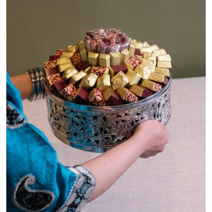 Cuenco de chocolate hecho a mano Regalos para ocasiones especiales Arreglos de chocolate modernos Plato de postre Cuenco redondo de metal creativo - Product Image 3