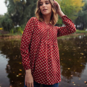 เสื้อทูนิคลายดอกแขนกุดผ้าคอตตอนแท้ใหม่พิมพ์ลายดอกไม้เสื้อแฟชั่นแนวโบฮีเมียนสีแดงครีมสำหรับฤดูร้อน - Product Image 1