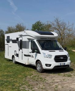 Camping-car automatique diesel Europa XL 2026 réglable pour 4-6 personnes, homologué EURO 5, idéal pour le camping et les voyages - Product Image 3