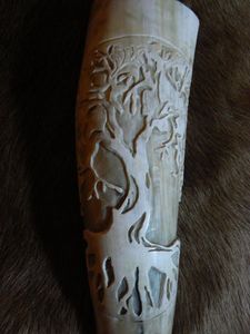 Cuerno para beber vikingo hecho a mano de cuerno Real Natural de la mejor calidad de tradición pulida con la mejor calidad hecho por exportación desde la India - Product Image 5