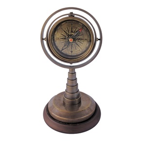 Boussole en laiton antique nautique unique créative art de camping et boussole antique décorative à collectionner décor de bureau à la maison - Product Image 1