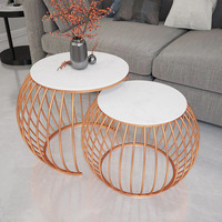 Tables basses doubles rondes Design chic et peu encombrant Tables doubles rondes minimalistes Accent polyvalent pour intérieurs modernes