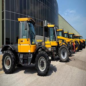 Tracteur agricole haute performance JCB Fastrac Series, conçu pour la puissance, la fiabilité et les solutions agricoles avancées dans le monde entier - Product Image 4