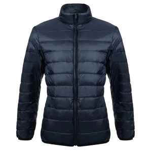 Chaqueta acolchada Unisex de alta calidad para exteriores con capucha de manga larga Tela de punto ligero Cremallera impermeable Precio razonable para el invierno - Product Image 4
