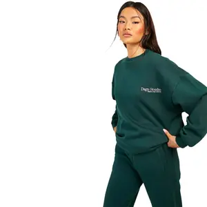 เสื้อสเวตเตอร์คอกลมมีแขนเสื้อพิมพ์ลายโลโก้ขนาดใหญ่แกรม300สีเขียวเข้มของผู้หญิงที่ทันสมัยที่สุด