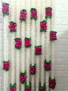 Guirlande de fleurs de mogra et de renoncules, décoration de mariage au jasmin pour Mehndi, Nikah, Seemantham, demi-sari, berceau, fête de pendaison de crémaillère - Product Image 4