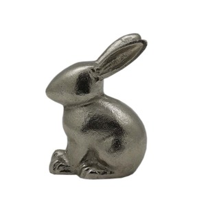Sculptures de lapin en aluminium de conception antique Figurines abstraites en laiton EPL fini pour la maison salon Sculpture de bureau - Product Image 4