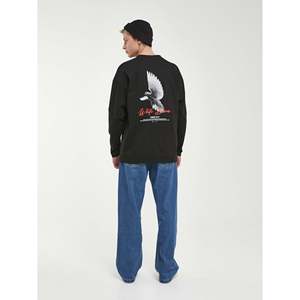 เสื้อเชิ้ตทรงหลวมผู้ชายโอเวอร์ไซส์สีขาวลายนกพิราบ - Product Image 2