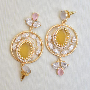 Boucles d'oreilles tendance en laiton satiné avec zircon authentique, bijoux fantaisie en gros, pièce maîtresse parfaite - Product Image 2
