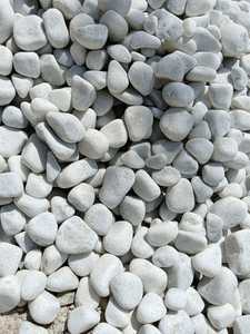 Alta demanda de guijarros de mármol de colores decorativos para el hogar piedra natural para decoración de jardín de exportador indio - Product Image 3