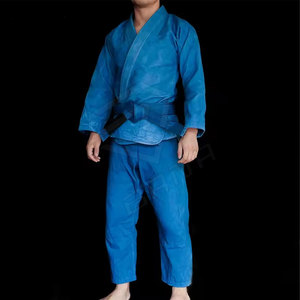 Kimono de BJJ personnalisé à prix abordable, de qualité supérieure, léger, pour hommes, uniforme de karaté décontracté et extensible - Product Image 1
