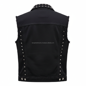 เสื้อกั๊กยีนส์ผู้ชายสีดำแบบสั่งทำพิเศษ สไตล์พังก์ร็อก ประดับหมุดและหนาม  ทรงสลิมฟิต ตัดเย็บแบบคัทออฟ - Product Image 3