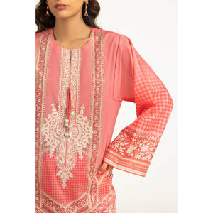 IUSTKSD-2104 ชุดสูทลายพิมพ์ลายสนามหญ้า 3 ชิ้นสำหรับฤดูร้อนพร้อมรายละเอียดงานปัก หรูหราและมีสไตล์ - Product Image 5