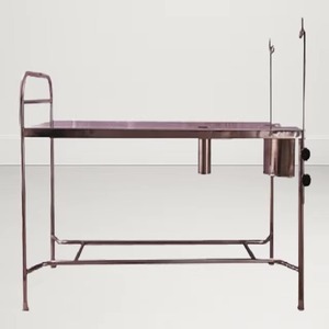 Mesa de Partos Quirúrgica Fija de Acero Inoxidable, Perfecta para Uso Obstétrico y Ginecológico en Clínicas y Hospitales al Mejor Precio - Product Image 4