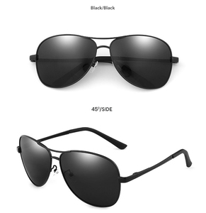 Occhiali <span class=keywords><strong>da</strong></span> <span class=keywords><strong>sole</strong></span> classici <span class=keywords><strong>da</strong></span> uomo di alta qualità in lega fotocromatica polarizzata montatura in metallo con <span class=keywords><strong>lenti</strong></span> Tac <span class=keywords><strong>grigie</strong></span> - Product Image 6